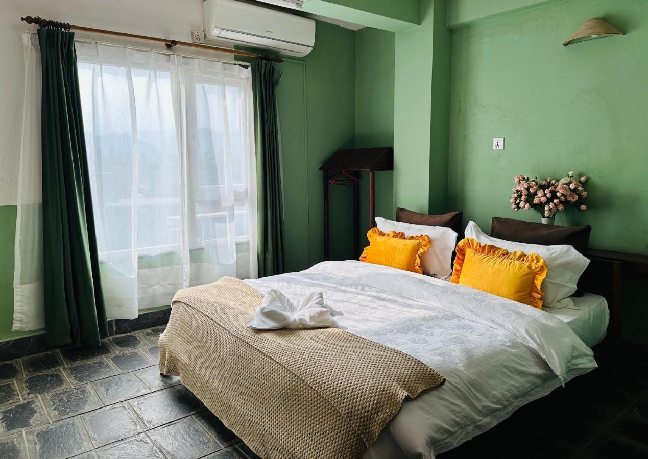 Hotel Darwin Катманду Экстерьер фото